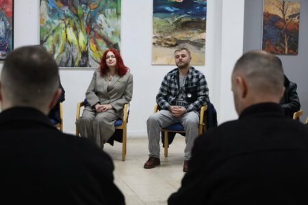 “Liria ka emër” falënderon artistët e Ferizajt për mbështetjen e marshit “Drejtësi, jo politikë”