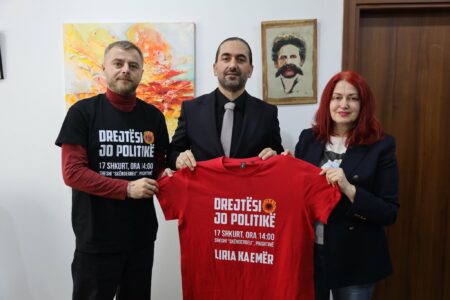 Kryetari i Fushë Kosovës, Valon Prebreza, mbështet Marshin “Drejtësi, jo politikë!”