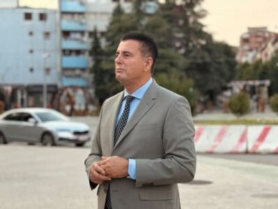 “E pres dorën e Listën Serbe nuk e votoj”, Bahtiri: Nuk e shkel asnjëherë vendimin e Kushtetueses