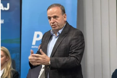 Elmi Reçica propozoi tre amandamente për Ferizajn, pushteti nuk ia votoi asnjë