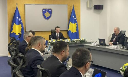 Kurti përmend ish-krerët e UÇK-së që po gjykohen në Hagë: Historia do ta bëjë gjykimin e drejtë