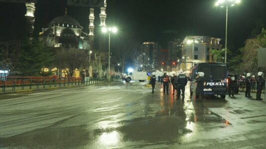 “Kishin çanta të mbushura me molotov”, 7 të shoqëruar në polici pas protestës së opozitës