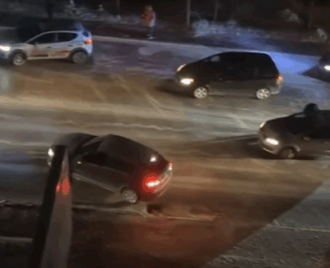 Bllokimi i veturave për shkak të borës në Kodrën e Trimave, Komuna: Është përgjegjësi e Ministrisë, por intervenuam dy herë