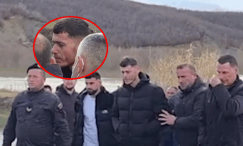 Vëllai i 30-vjeçarit që u gjet sot shpërthen në lot, momenti kur trupi i pa jetë sillet në breg