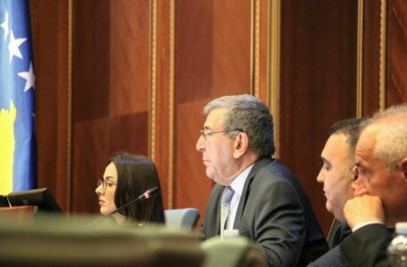 Deharin nesër e ndihmon deputetja turke, ky është rendi i ditës për seancën e nesërme konstituive