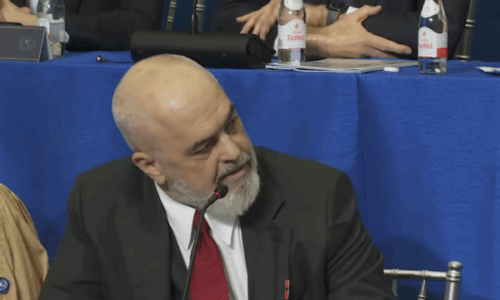 Edi Rama i kërkon Trumpit të reagojë për gjykimin e Hashim Thaçit nga Haga: Për hir të Zotit të bëjmë diçka