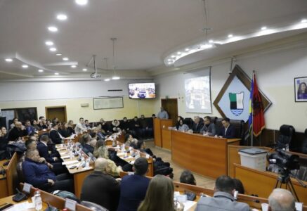 Ndërpritet koalicioni LDK-Guxo në Mitrovicë, Plakolli jep detaje