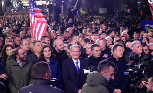 Sali Berisha nuk vonon, njofton datën e protestës së radhës kombëtare