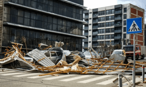 Rasti i çatisë së komunës së Prishtinës ku u lëndua një vajzë, Apeli ua ul dënimin dy të dënuarve