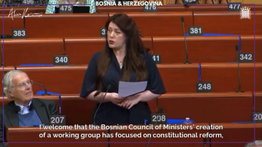 Deputetja britanike, Kearns: Nuk guxojmë të lejojmë që Ballkani të na ikën nga sytë