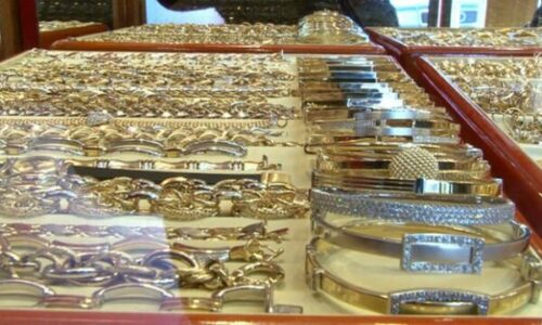 E konfirmuar: Prokuroria e Krimet Ekonomike të policisë nisin një aksion ndaj argjendarive në Pejë