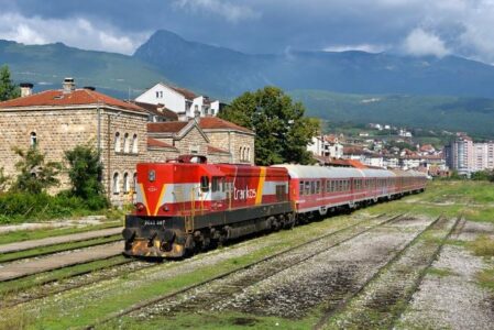 Sanohen defektet teknike, treni Pejë-Prishtinë rikthehet në qarkullim sipas orarit