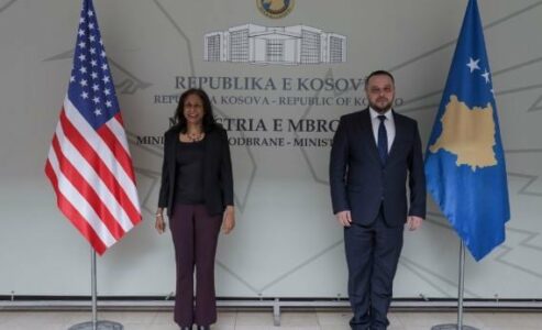 Ambasada e ShBA’së: Partneriteti ynë në mbrojtje avancon vetëmbështetjen e Kosovës