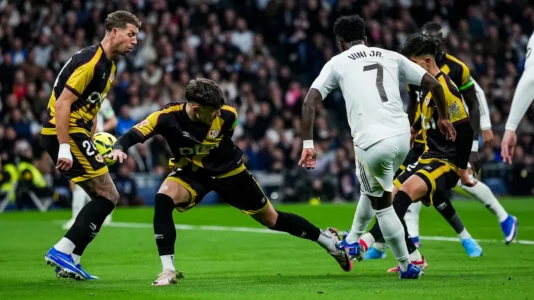 Real Madridi vuan, por fiton në frymën e fundit ndaj Vallecanos