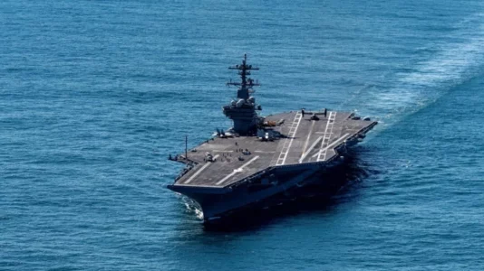 SHBA rrëzon dronin iranian pranë aeroplanmbajtëses USS Abraham Lincoln