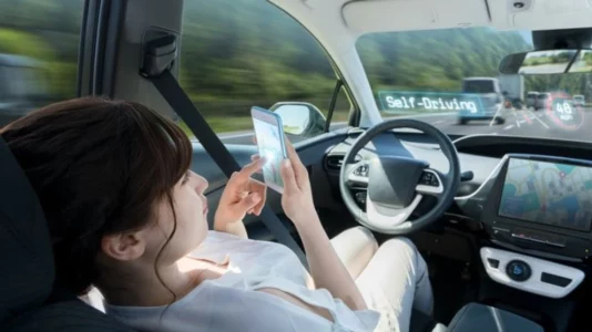 A do të vendosin vetë veturat nëse mund të vozitni?