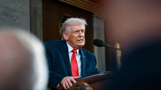 Trump thotë se preferon ‘diplomacinë’, por ‘nuk do të lejojë kurrë’ një Iran me armë bërthamore