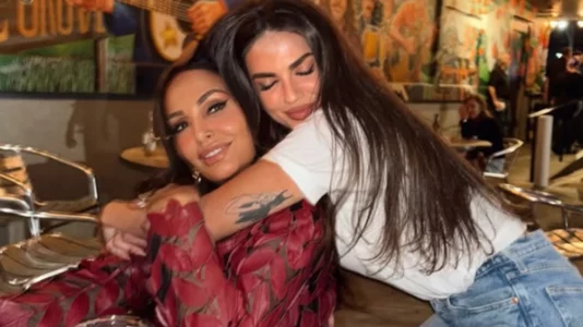 Nëna iu diagnostikua me kancer, Beatrix Ramosaj: Po të mbaj me gjithë zemrën time