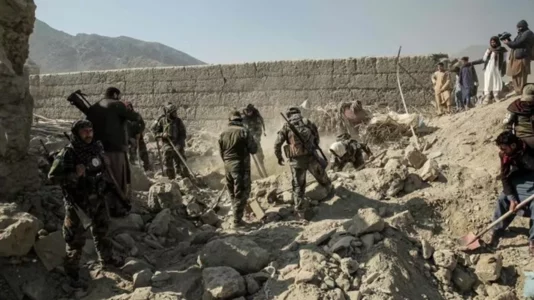 Si filloi tensionimi i situatës mes Pakistanit dhe Afganistanit?