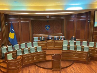 Formohet Komisioni i përkohshëm për verifikimin e kuorumit dhe mandateve të deputetëve