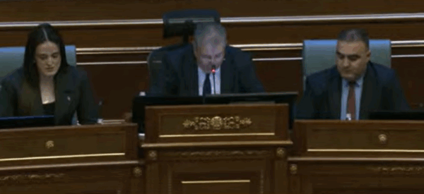 Fillon seanca për konstituimin e Kuvendit