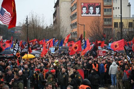 16 mijë qytetarë nënshkruajnë peticionin për katërshen e UÇK-së në Hagë