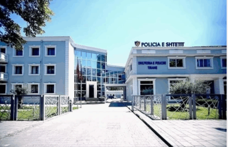 E shantazhoi me foto e video intime për 100 mijë euro – Arrestohet kosovari në Tiranë