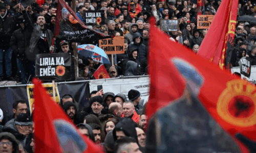 AFP raporton për marshin: Dëshmitë e Serbisë në Speciale, sensitive për shkak të mizorive të saj gjatë luftës