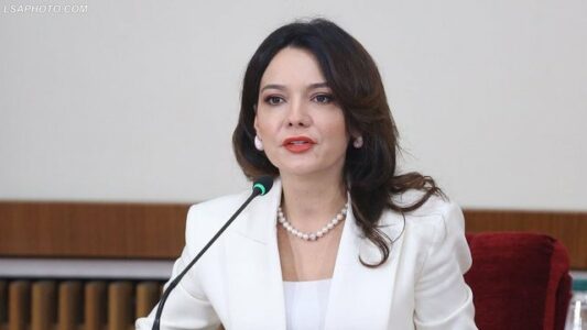 Spiropali sot vjen në Kosovë, takohet me krerët e shtetit