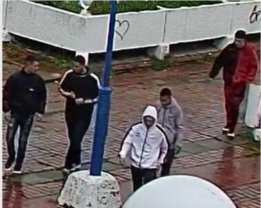 Policia kërkon ndihmën e qytetarëve për identifikimin e të dyshuarve për grabitje