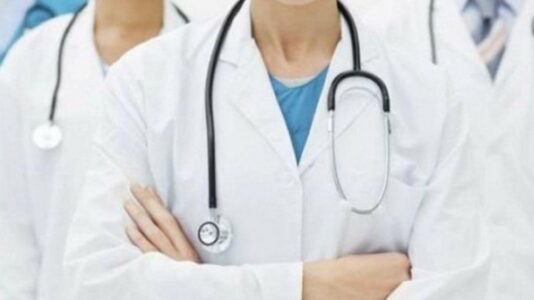 Bie numri i mjekëve që po largohen nga Kosova, Sejdiu: Për herë të parë shihet dritë në fund të tunelit