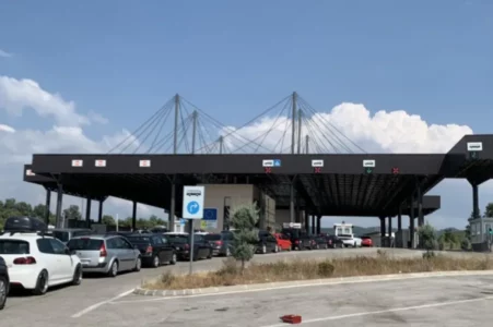 Kapet duke kaluar ilegalisht kufirin, ndalohet shtetasi i Serbisë