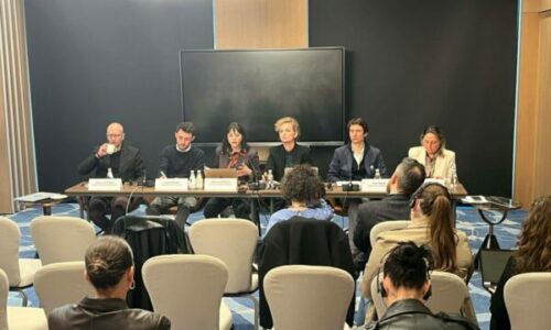 Raporti i Këshillit të Europës thotë se liria e mediave në Kosovë është në rënie