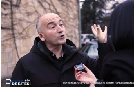 AGK-ja dënon sjelljen e kryetarit të Pejës, Gazmend Muhaxheri ndaj gazetares