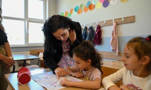 Osmani: 7 Marsi është festa e shpirtit të kombit tonë, i cili mbijetoi falë gjuhës shqipe