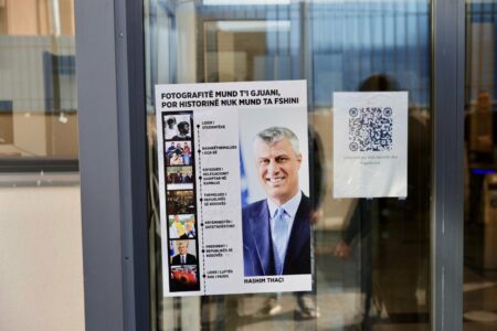 ”Fotografitë mund t’i gjuani, por historinë nuk mund ta fshini”-Rinia e PDK-së me aksion para MPJ-së