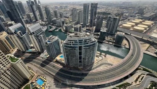 Dubai: Nga sonte rifillon numër i kufizuar fluturimesh