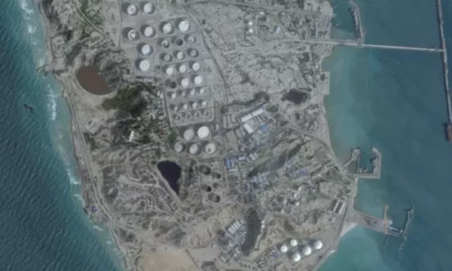 SHBA bombardon një ishull të Iranit – Trump vjen me një paralajmërim të ashpër