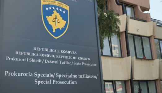 Arrestohen në Skenderaj pesë të dyshuar për krime lufte