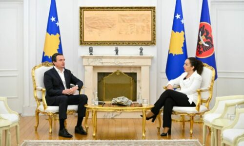 Kurti lë të kuptohet se nuk do t’i shkojë Osmanit në takim: Jam në ekspozitë në ora 13:00, në 19:00 në akademi përkujtimore