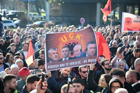 OVL e UÇK-së kritikon Gjykatën Speciale: Pse ish-luftëtarët nuk lejohen ta presin vendimin në shtëpi?