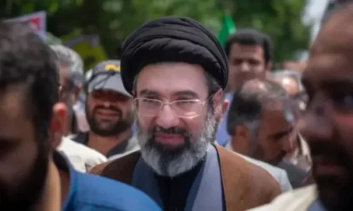 Ministri i Jashtëm i Iranit: Mojtaba Khamenei gëzon shëndet të plotë, kontrollon situatën e luftës