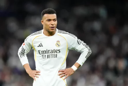 Gabimi “fatal” që bëri stafi mjekësor i Real Madridit me gjurin e Mbappes, zbulohen prapaskenat