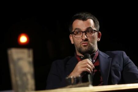 Gashi dhe dy organizatat përgjegjëse për ekspozitën skandaloze, kërkojnë falje