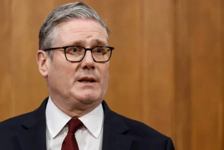 Starmer: Britania e Madhe nuk do të dërgojë trupa në Iran