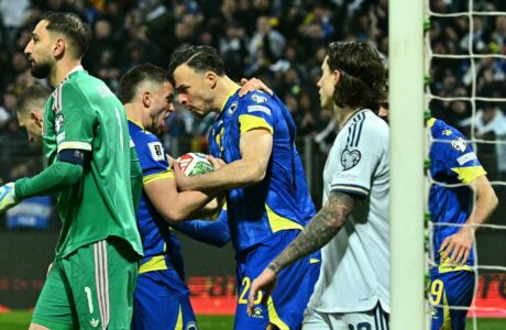 Bosnja shtang Italinë, kualifikohet në Botëror