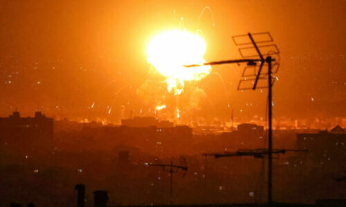 Furnizimi me karburant në Teheran ndërpritet pas sulmeve intensive