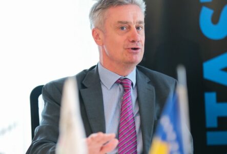 Hargreaves në Ditën Ndërkombëtare të Gruas: Forcimi i kujdesit është kyç për barazinë gjinore