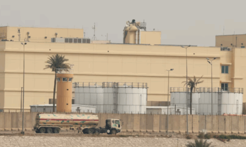 Ambasada e SHBA-së u bën thirrje qytetarëve të largohen menjëherë nga Iraku pas sulmit me raketa