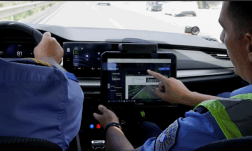 Gjobë dhe ndalim i vozitjes, Policia në Ferizaj ndëshkon disa shoferë për përdorim të telefonit